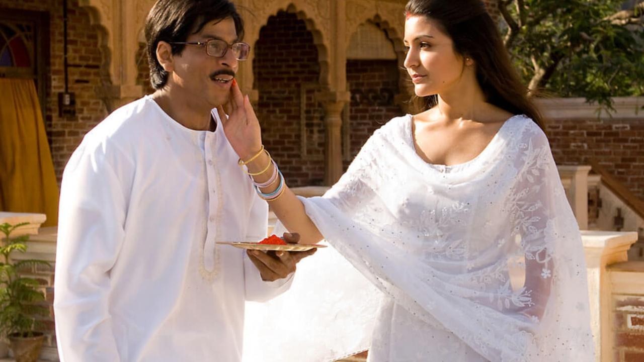 Anushka Sharma made her acting debut in Rab Ne Bana Di Jodi. Her co-star was Shah Rukh Khan. They shared a unique and fresh chemistry with each other